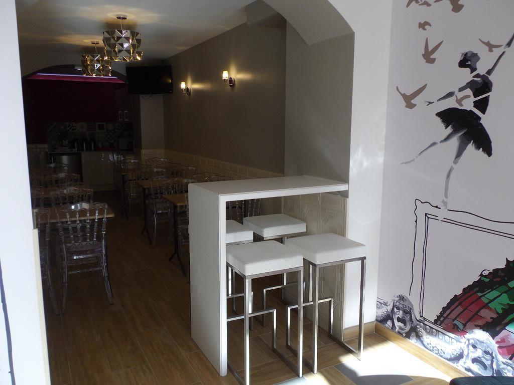 Perfect Hotel & Hostel Paris Ngoại thất bức ảnh Interior of the restaurant