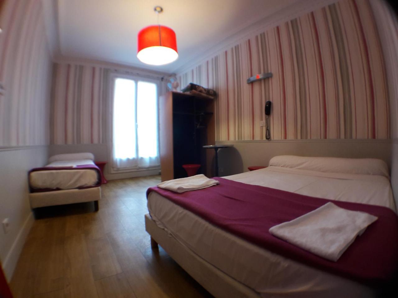 Perfect Hotel & Hostel Paris Ngoại thất bức ảnh A room at the hotel